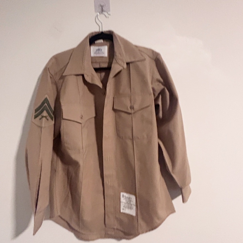 DSCP Valor Collection USMC Khaki Poly-Wool Long Sleeve Service Shirt 15.5x32